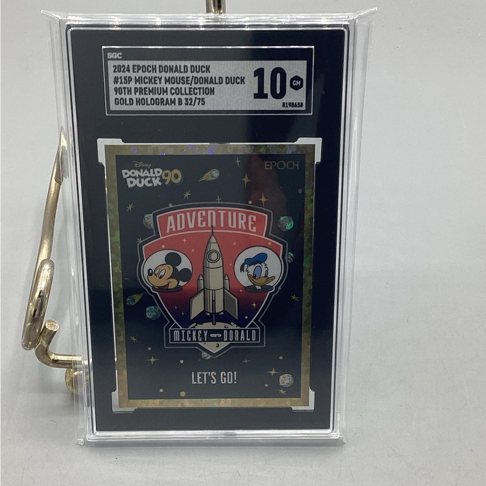 2024 EPOCH 90th PREMIER EDITION DISNEY 32/75 ASTRONAUT MICKEY AND DONALD SGC 10
